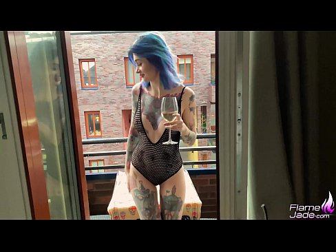❤️ Ọdọmọbinrin ti o tobi pupọ ti o mu pẹlu ikun ati aibikita ni itara labẹ Ọrun Ṣii ☑ ni onihoho% yo.hentai-ita.ru% ❌️